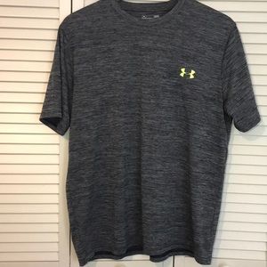 Men/boys gray loose fit Under Armour heatgear